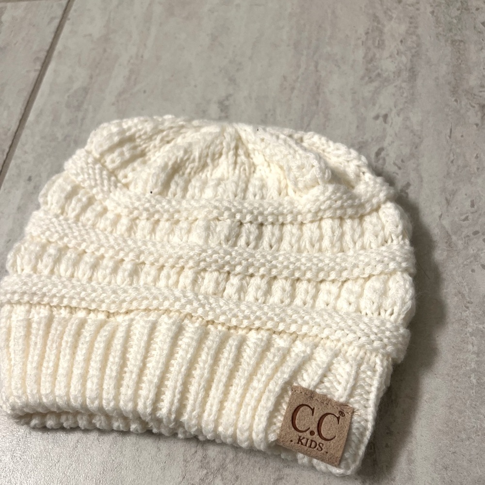CC Beanie. Age 3-7yr.